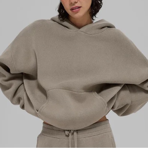 alo hoodie - Picture 2 of 3